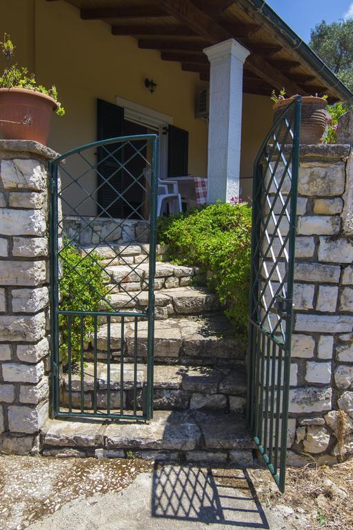 Katia Apartments Gaios Bagian luar foto
