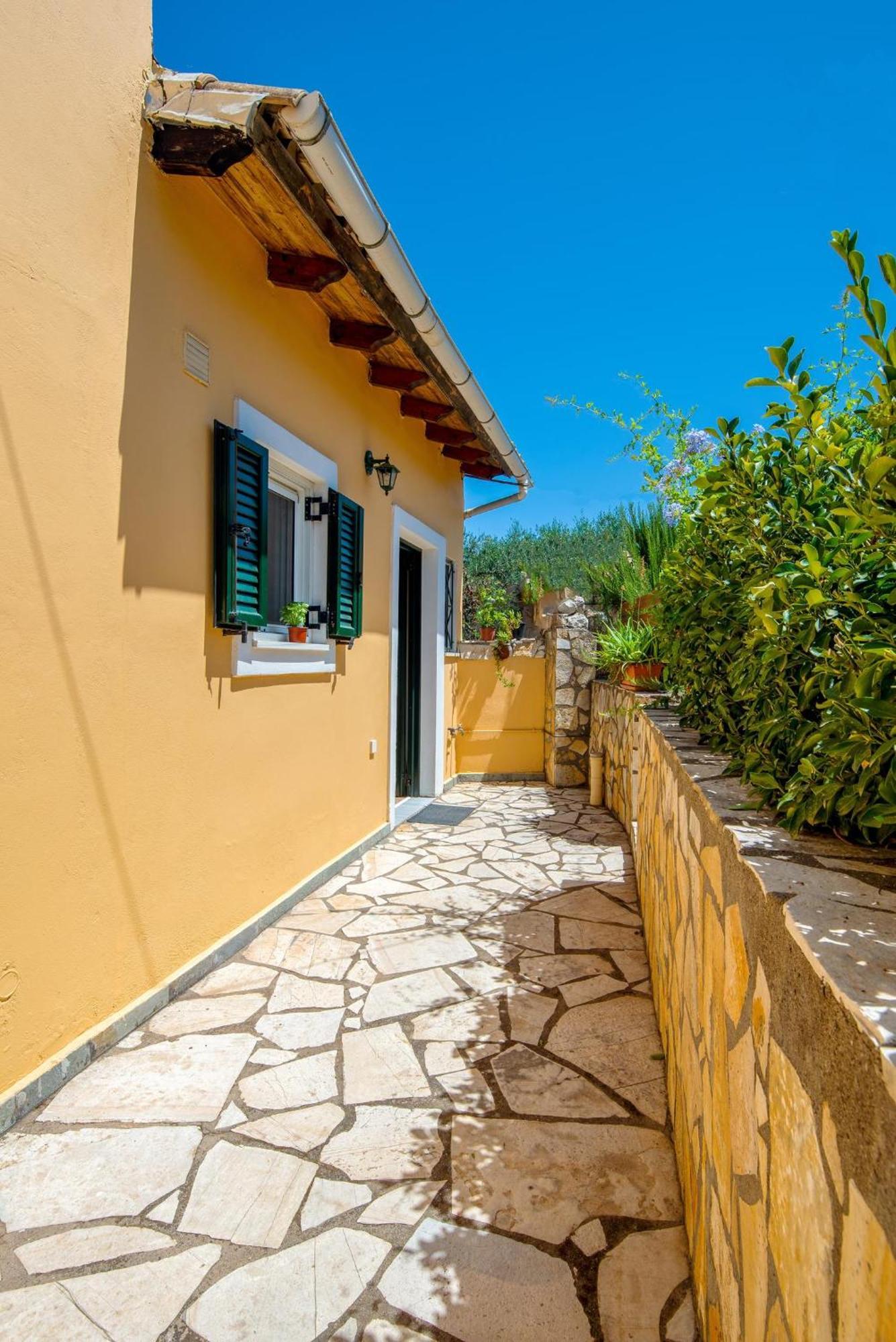 Katia Apartments Gaios Bagian luar foto