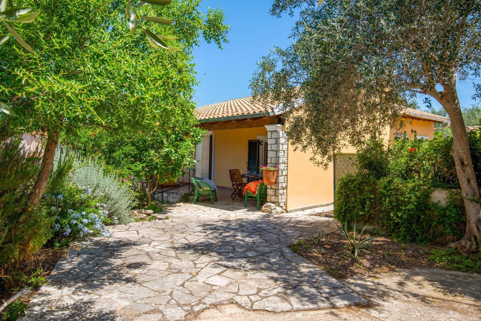 Katia Apartments Gaios Bagian luar foto