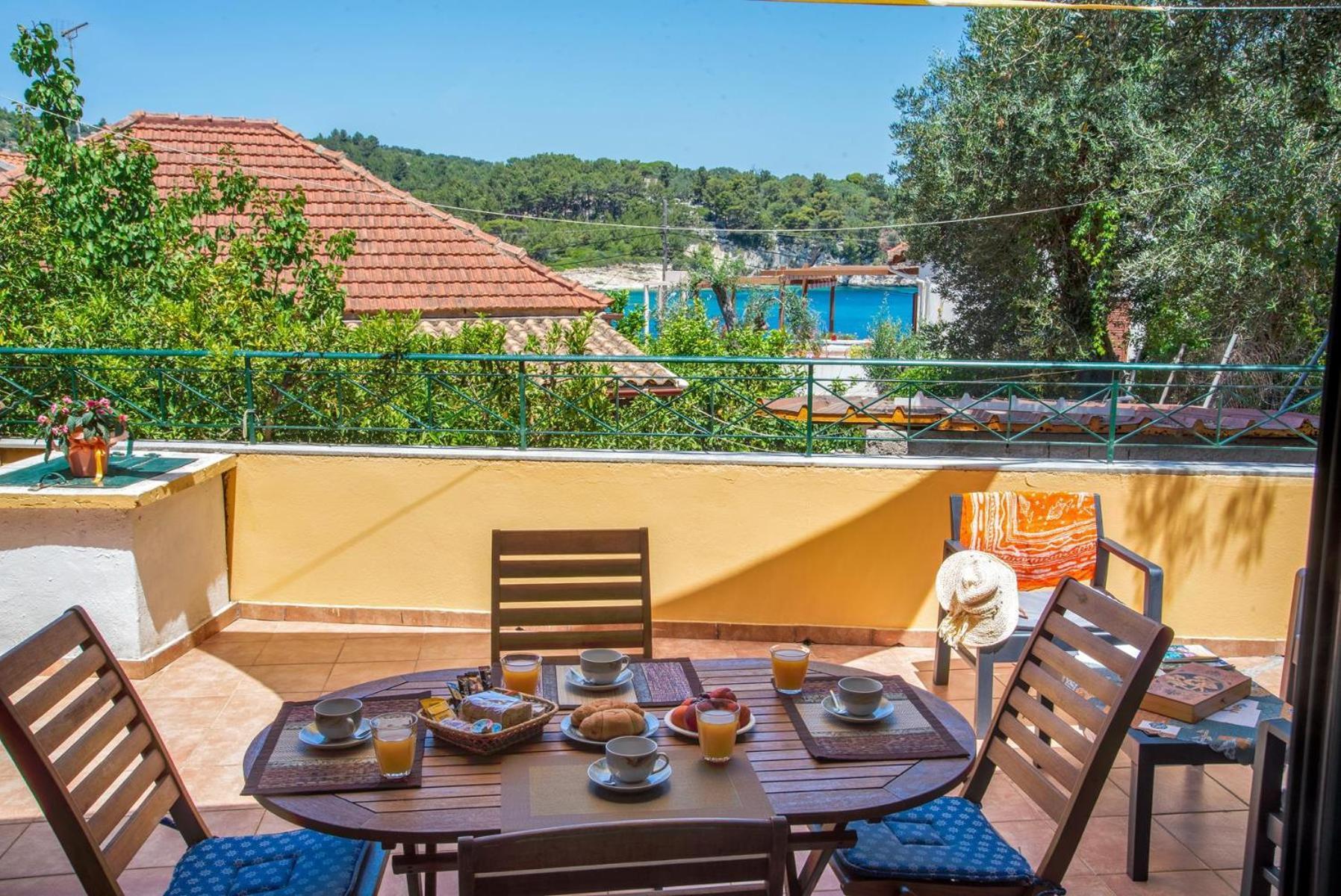 Katia Apartments Gaios Bagian luar foto